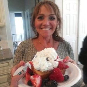 Meet your Posher, Catherine